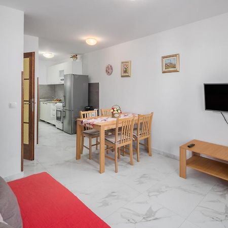 Apartamento Elena Poreč Exterior foto