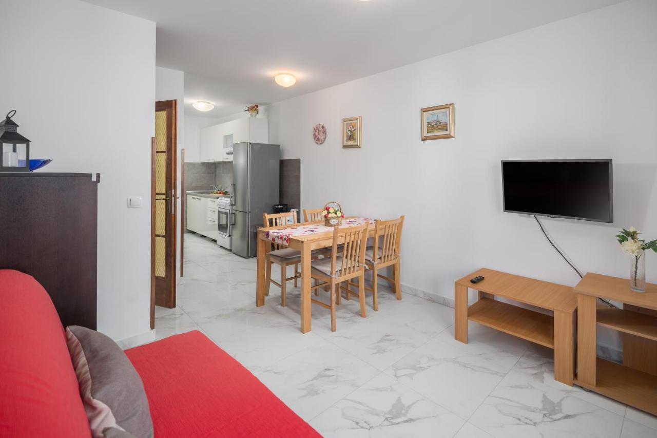 Apartamento Elena Poreč Exterior foto