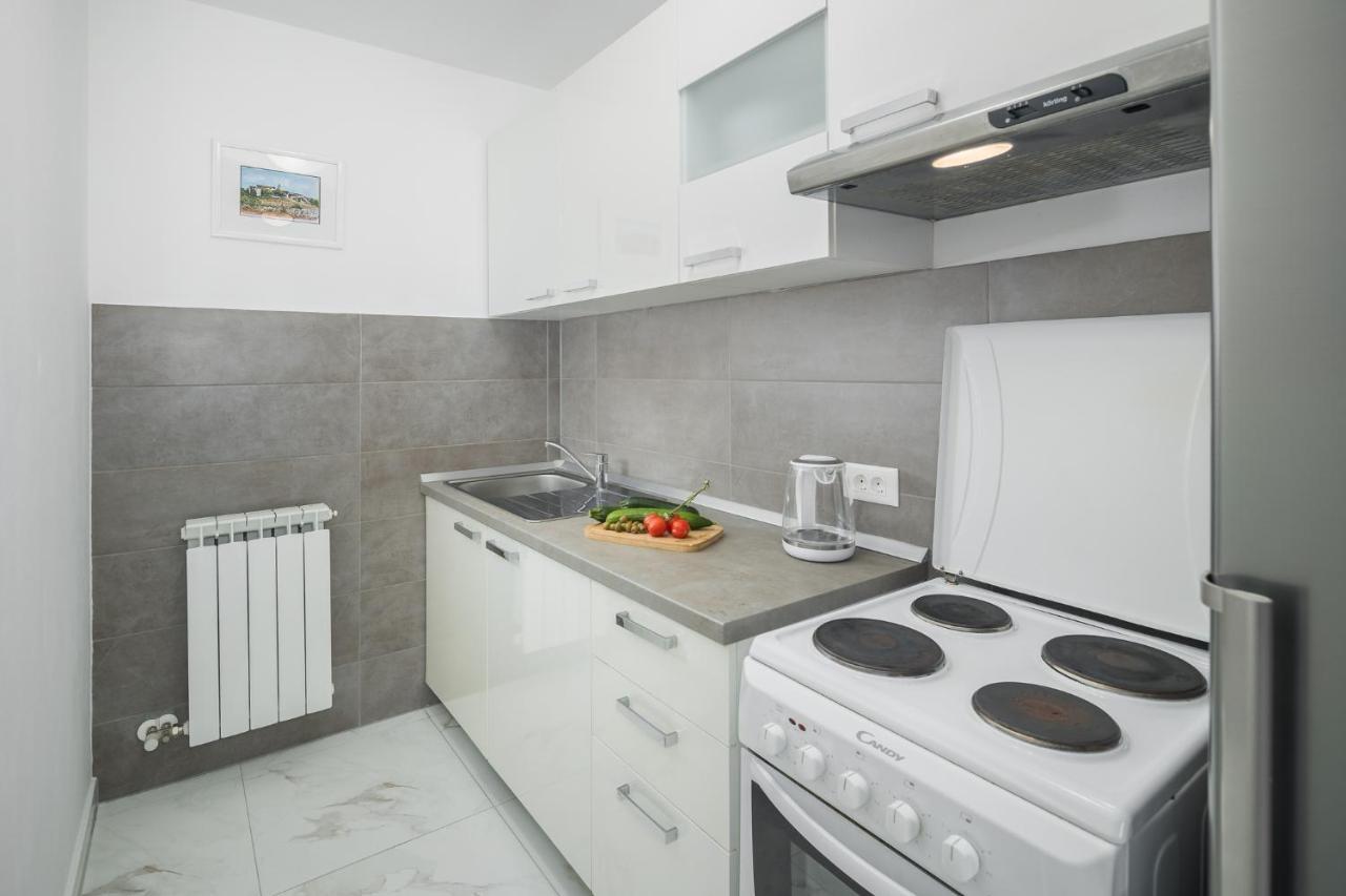 Apartamento Elena Poreč Exterior foto